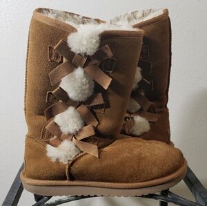 Women's Size 6 Koolaburra By Uggs Tan Winter Boots with Bows